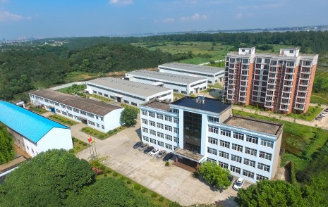 湖北昌利公司連續(xù)25年榮獲“守合同重信用企業(yè)”，始終將誠信經營放在第一位！