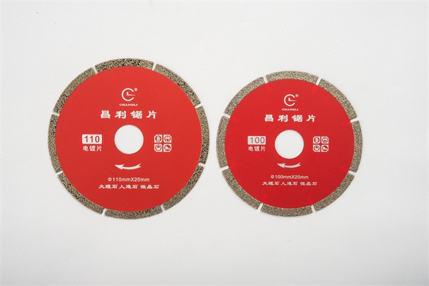 金剛石鋸片加工的燒結(jié)磚使用后表面出現(xiàn)泛霜的原因是什么？